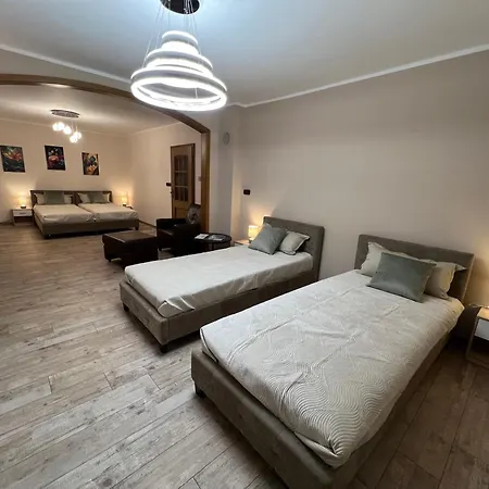 House Bahamas 招待所 3*